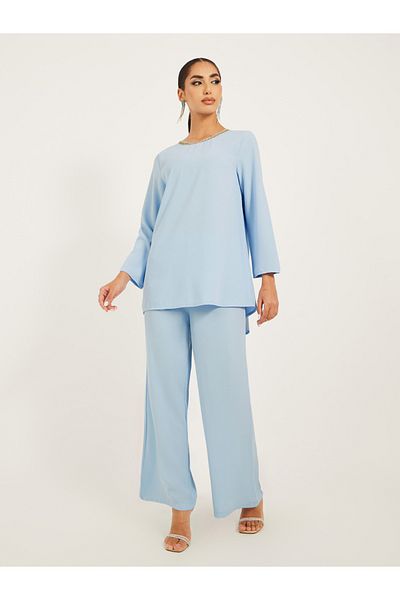Styli 3/4th sleeve length long top with gold lace trims and wide leg pants modest set