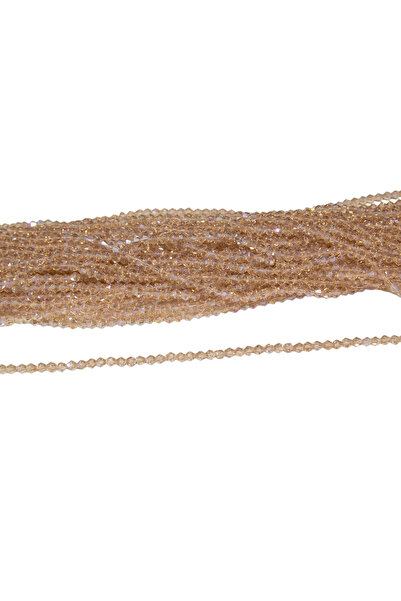 Serhat Aksesuar ve El İşçilik خرز زجاجي كريستالي هرمي من فرو المنك 4 مم، 1 خي...