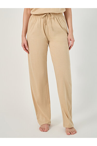 Styli Solid Round Neck T-Shirt and Pyjama Set