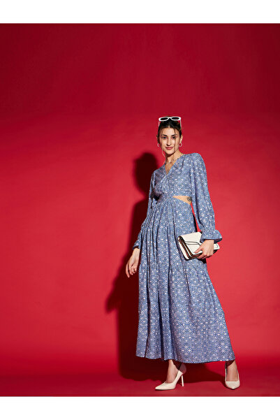 Sassafras By Styli Cut Out Detail All Over Print A-Line Maxi Dress