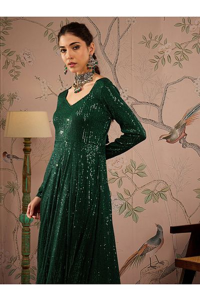 Sassafras By Styli قميص أناركالي مزين بالترتر وفتحة رقبة على شكل قلب