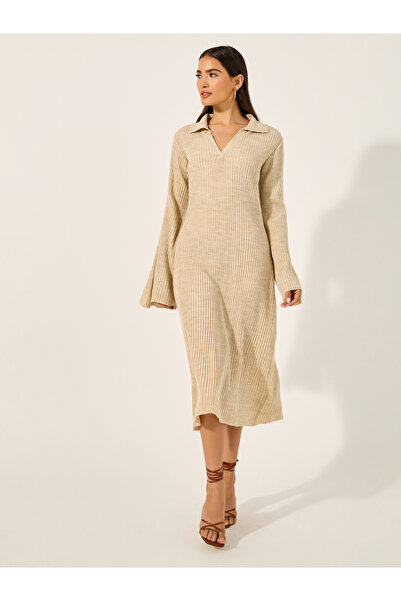 Styli Textured Ribbed V-Neck Sheath Midi Dress