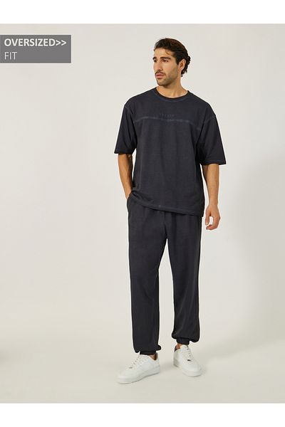 Styli Acid Wash Round Neck T-Shirt and Oversize Joggers Co-Ords