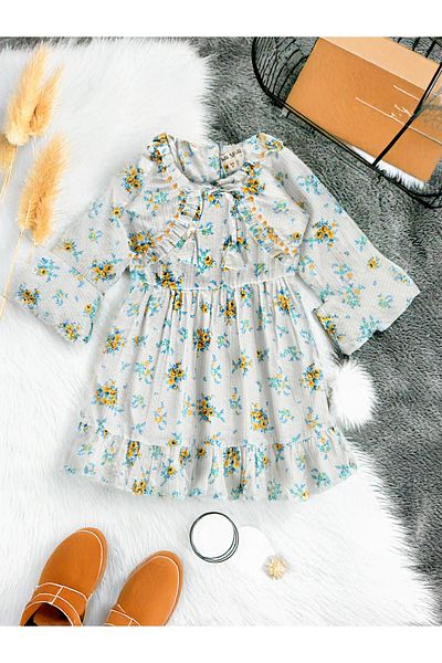 Bella Moda By Styli All-Over Floral Print Round Neck Fit and Flare Dress