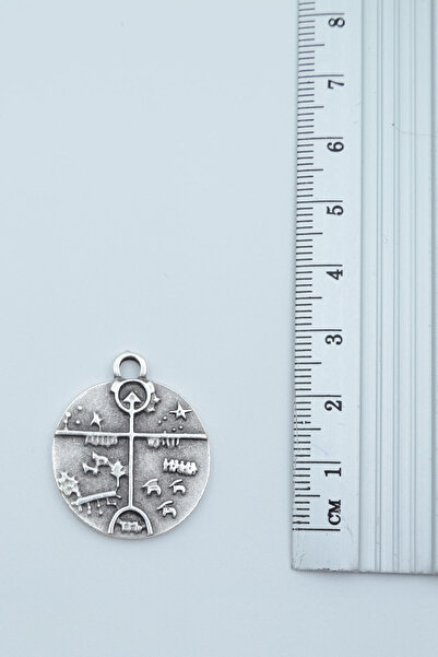 Bu Farklı Kadim Bilgelik: Şaman Davulu Kolye Deri İp Detaylı Gümüş Kaplama Unisex