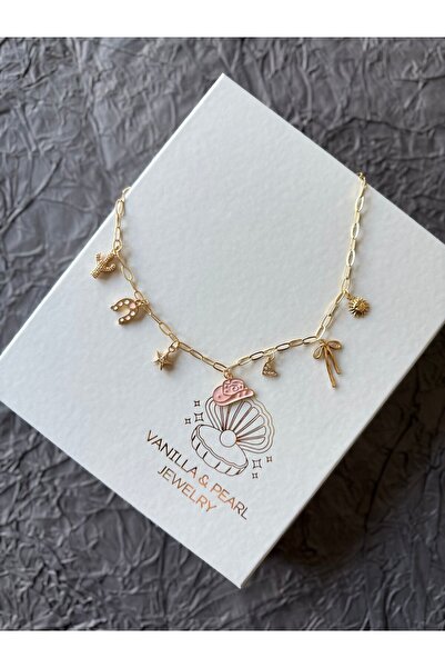 Home Kurdele Yıldız ve Kaktüs Detaylı Gold Metal Kolye