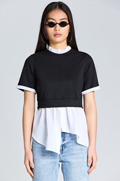 World Fashion Trends 1454 Μαύρη μπλούζα με βολάν γιακά και λεπτομέρεια πουκάμισου