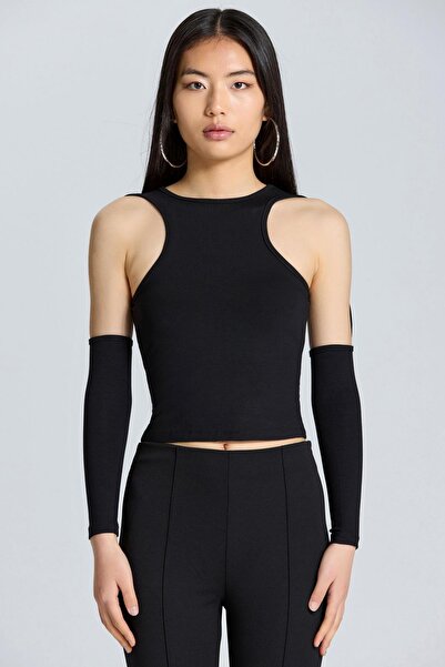 World Fashion Trends 1946 Bluză neagră cu mâneci decoltate și cu șnur