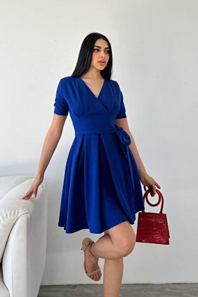 Mossta Rochie evazată cu decolteu în V Saks