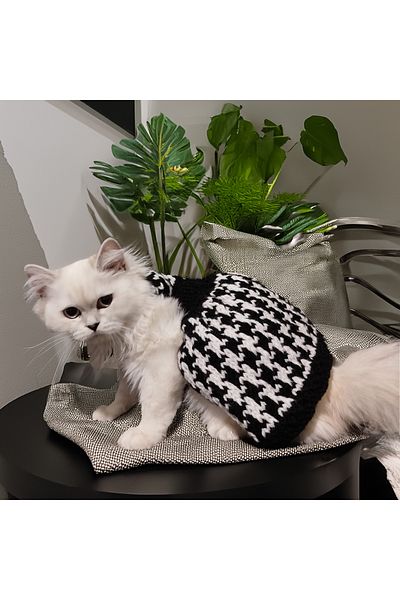 Lady Fify Black White Fifyanel Gilet for Cat Dog