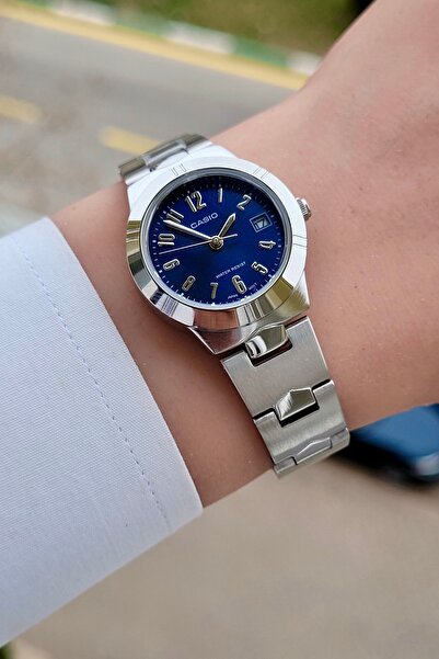 Casio Marka, Çelik Kordon, Takvimli, Lacivert Kadran Kadın Kol Saati