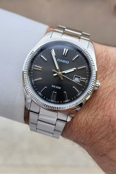 Casio White Color Cord Black Color Dial Luxury Men's Wristwatch