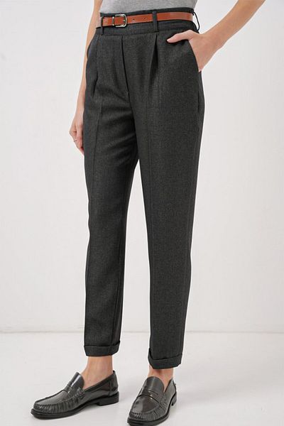 leyla sanat sanata yeni bir bakış açısı Leyla Sanat Sanata a New Perspective 6686 Pleated Belt Fabric Pants - Smoked