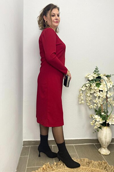 Mia Butik Women's Red Square Neck Dress