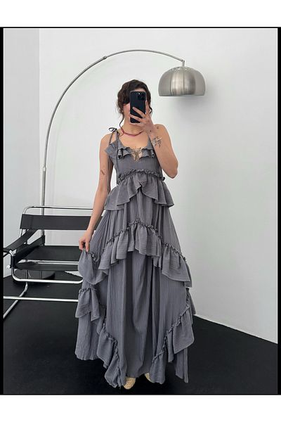 Bak'ap Rochie lungă cu bretele în straturi, cu decolteu cu capul premium