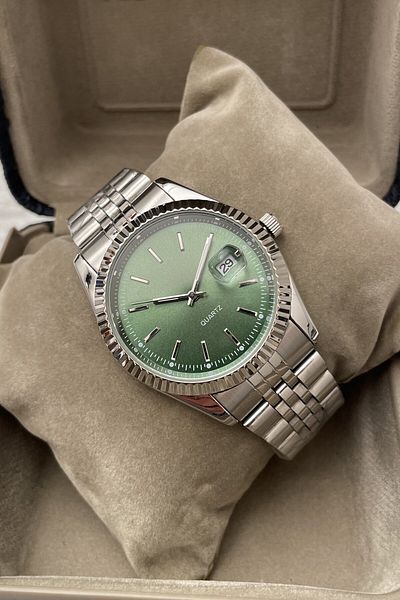 Leerybee Elite Men's Wristwatch with Premium Calendar Kn-11