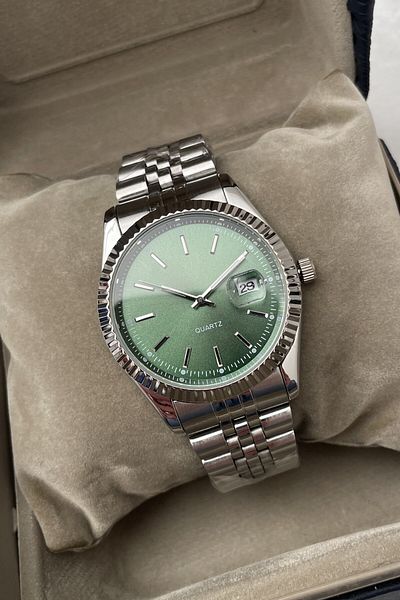 Leerybee Elite Men's Wristwatch with Premium Calendar Nk-11