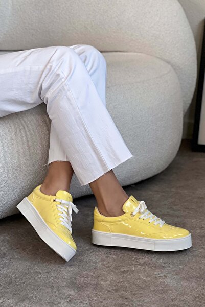 NİŞANTAŞI SHOES Rowan Yellow Patent Leather Thick Sole Women's Lace-Up Sports Shoes