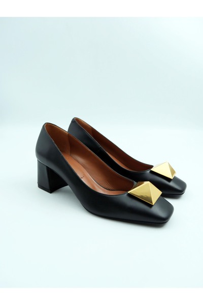 Tenau Pantofi cu toc de damă din piele naturală