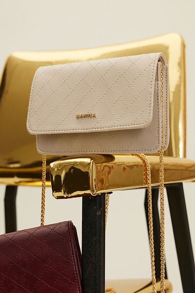 Manuka Beige Quilted Wallet Bag