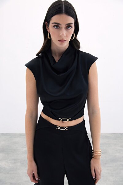 Sateen Toka Detaylı Degaje Bluz - Siyah