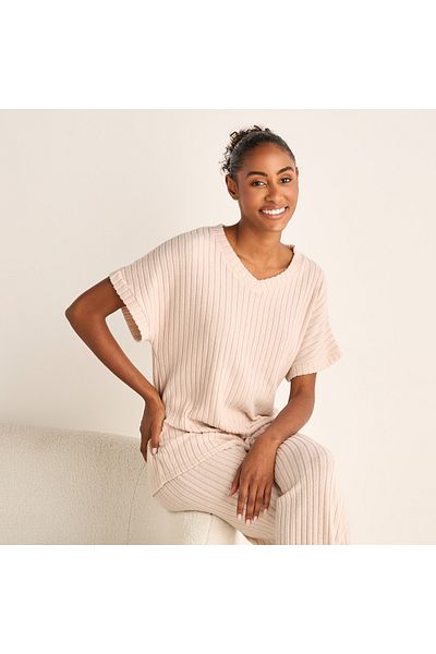 FAV Ribbed V-neck Top and Elasticated Pyjama Set