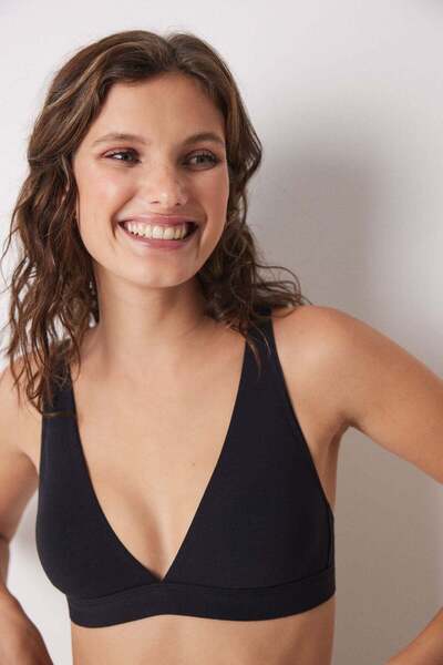 Women'secret حمالة صدر مثلثة جميلة باللون الأسود