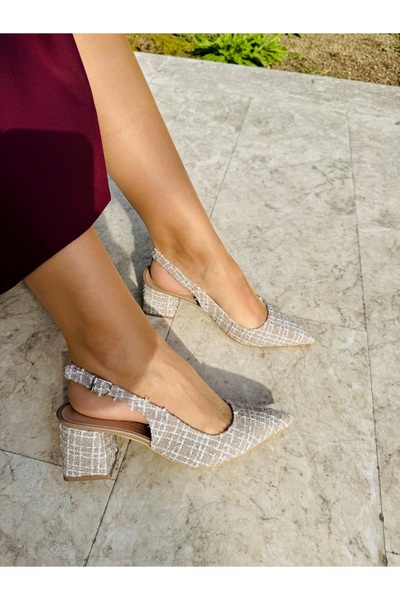 İnan Ayakkabı Жіночі білі взуття з візоном та деталями з соломи, з гострим носком та каблуком (каблук 7 см)