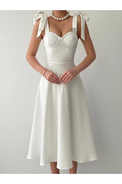 leyla sanat sanata yeni bir bakış açısı Leyla Art a New Perspective on Art Tiyenna Midi Dress