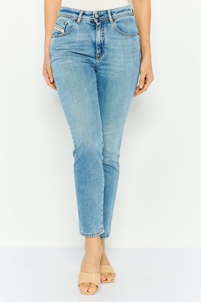 Diesel بنطلون جينز نسائي بقصّة عادية ومغسول، أزرق