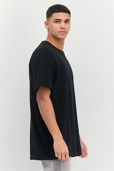 adidas Men Sportswear Fit Graphic Print Short Sleeves Outdoor T-shirt, Black