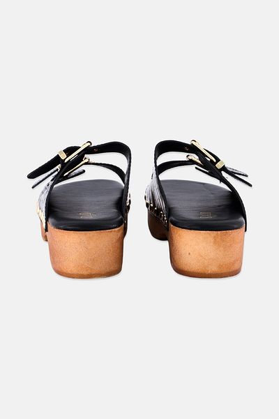 Raid Women Wide Fit Adjustable Buckle Closure Sandal, Black