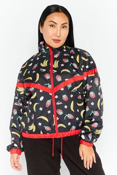 Nike Women Loose Fit Long Sleeve Outdoor Jacket, Black Combo