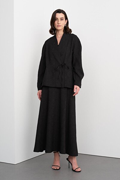 KADRİYE BAŞTÜRK Black Ari Textured Jacket and Skirt Set