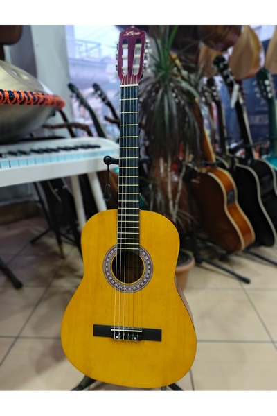 LEA 4/4 Tam Boy Klasik Gitar (kılıf + pena hediye)