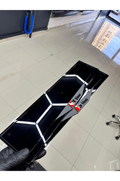 VİPTİMEPLEKSİ Audi S-Line Kabartmalı Pleksi Plakalık