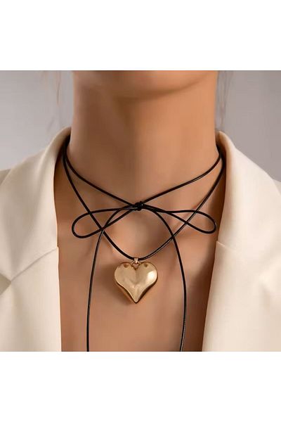 Minnoş Dükkan Heart Leather Modern Necklace