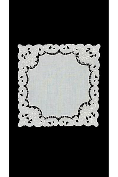 Hubb Interiors Gül Desenli Kesme İşi Servis Peçetesi