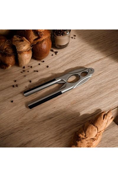 froyalife A++ Quality Steel Hazelnut Cracker and Walnut Cracker Does Not Rust, Does Not Tarnish, Suitable for Professional Use