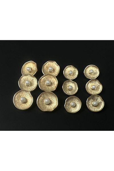 T.T Polnet Button Gold Pearl Oyster Model Jacket Coat Metal Button Set of 12 (6 Large-6 Small)