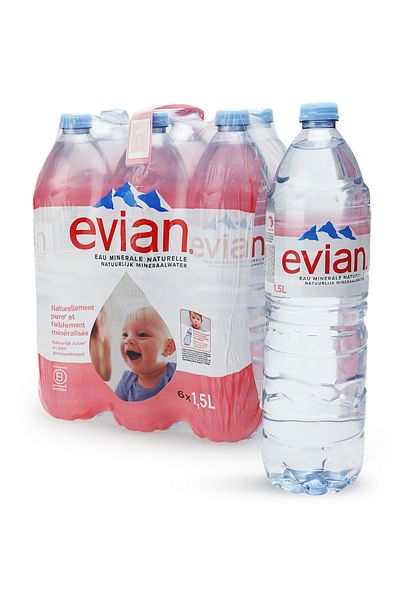Evian زجاجة مياه معدنية، 6 × 1.5 لتر