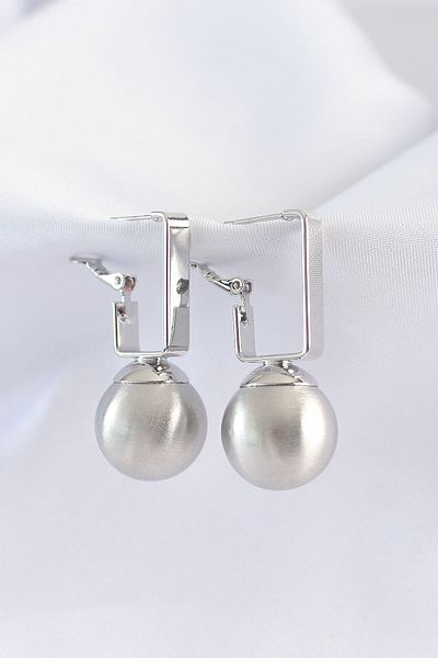 Skygo Brass Silver Color Rectangular Detail Oval Earrings - Tj-Bkp8914