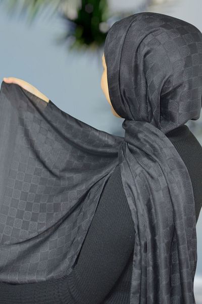 ÖYKÜ KİDS Checkerboard Pattern Silky Jacquard Non-Slip Shawl