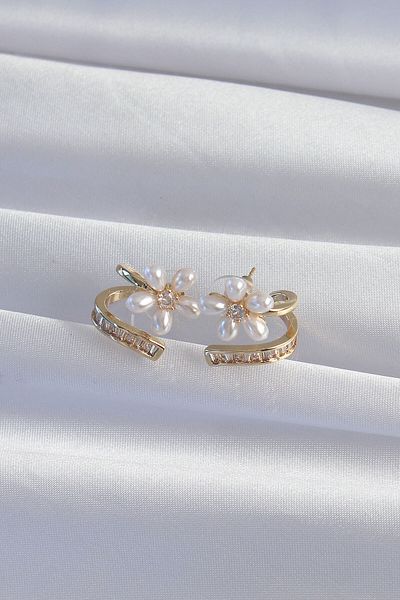 Skygo Brass Gold Color Zircon Cubic Zirconia Crimped Pearl Flower Earrings - Tj-Bkp9277