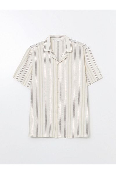 LC Waikiki Ανδρικό κοντομάνικο ριγέ πουκάμισο LCW Vision Regular Fit