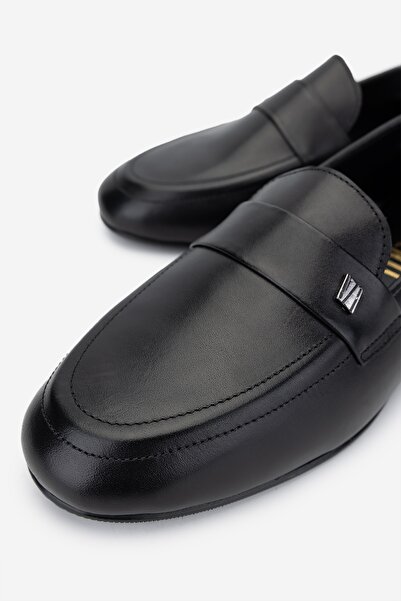 Valmenti Жіночі шкіряні чорні лофери