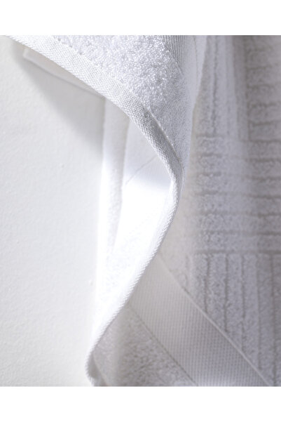 Madame Coco Etienne 100% бавовняний банний рушник - білий