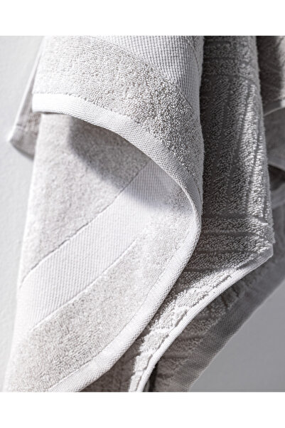 Madame Coco Etienne 100% бавовняний банний рушник - сірий