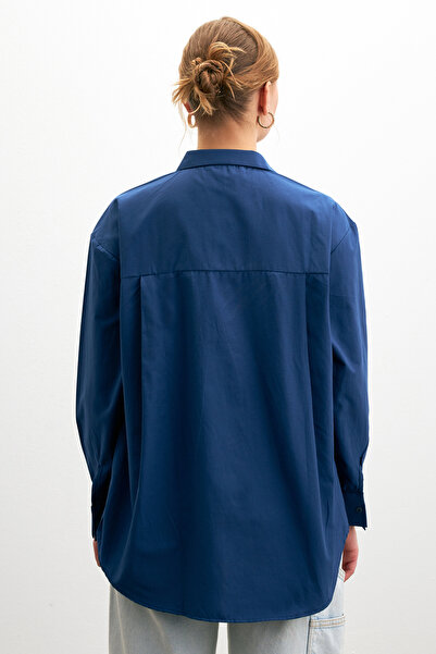Bipantolon Жіноча темно-синя оверсайз базова сорочка з довгими рукавами та кишенями з деталями з попліну