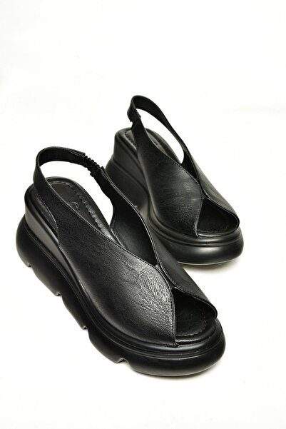 Fox Shoes U312255009 Siyah Kalın Tabanlı Kadın Sandalet